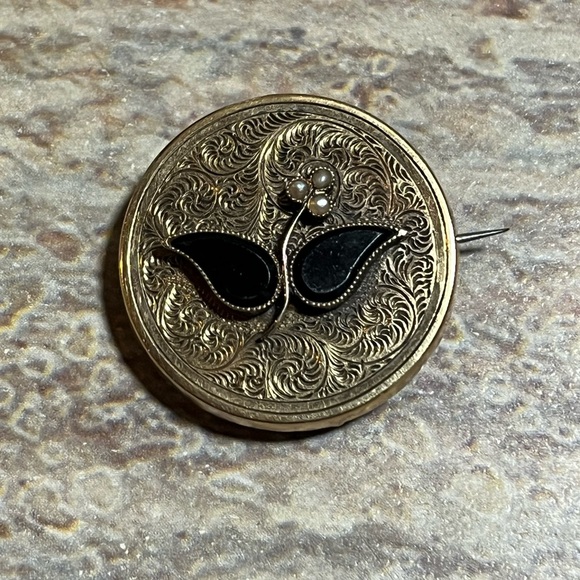 Victorian Gold-Filled Or Gold Shell Mourning Brooch/Pin - Picture 13 of 13